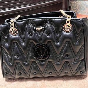 VALENTINO BY MARIO VALENTINO
Angelina Quilted Leather
Shoulder Bag